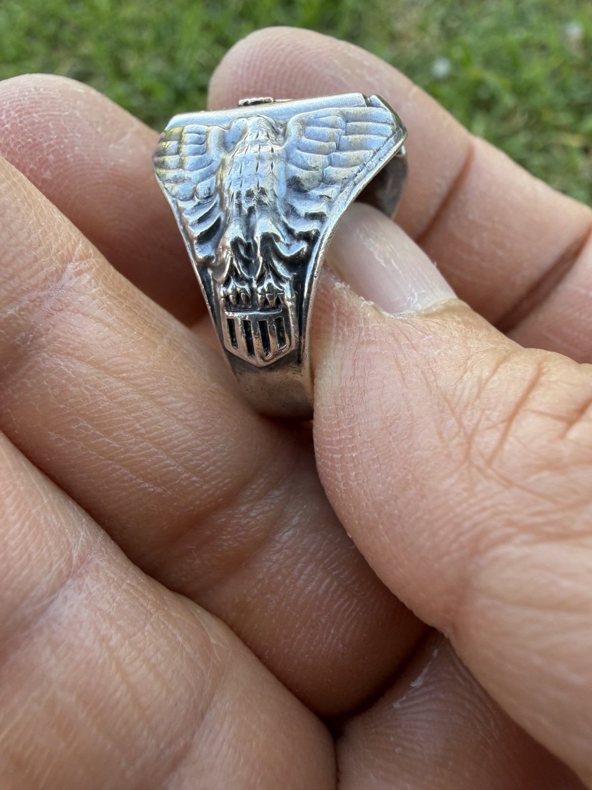 Vintage Relief US Army Ruptured Duck Ring WWII Class Ring