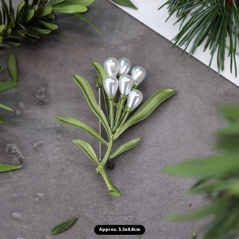 Vintage Green Color Plant Pearls Brooch Pin Flower Brooch For Women Jewelry Gift