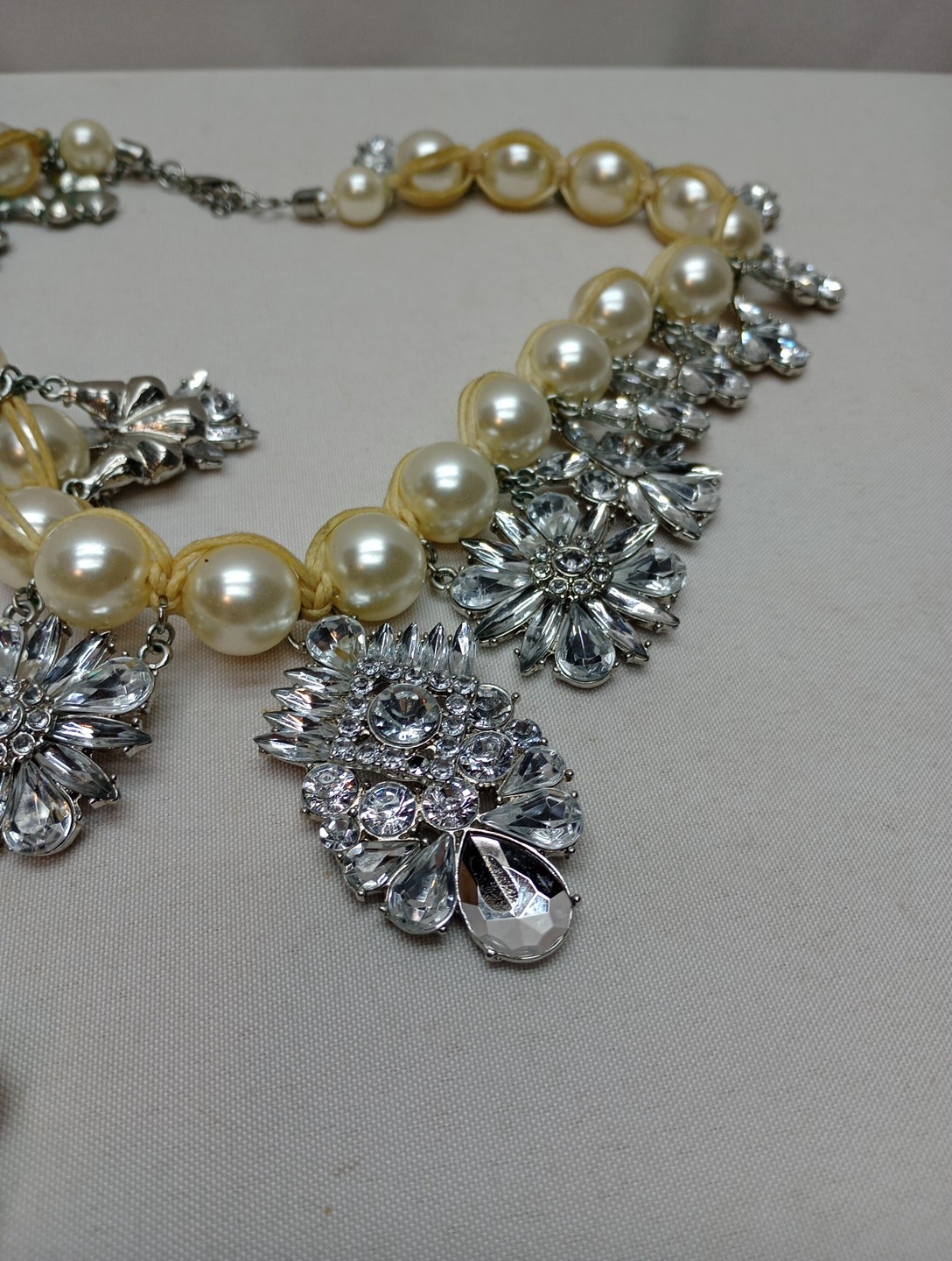 1 Lb REDESIGN/CRAFT FASHION/COSTUME JEWELRY LOT