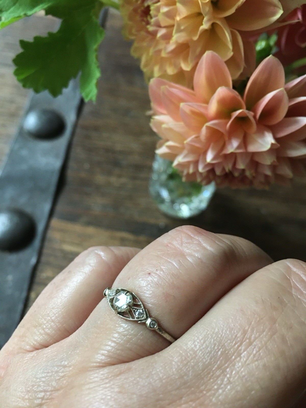 DMD Metal Isadora Ring/with 4mm White Rose Cut Diamond