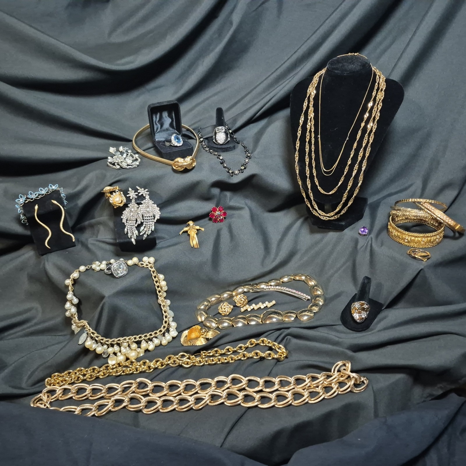 Jewelry Vintage to Modern Costume Mixed Lot Estate Gold Tone