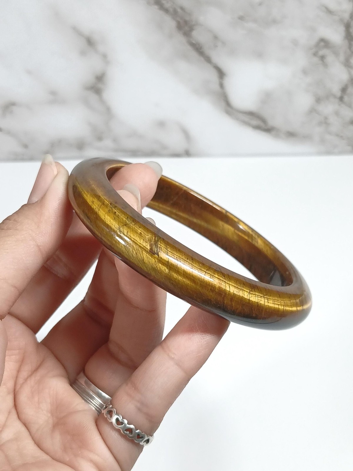 Golden Brown Jadeite Bangle 67mm Tiger Vein Pattern