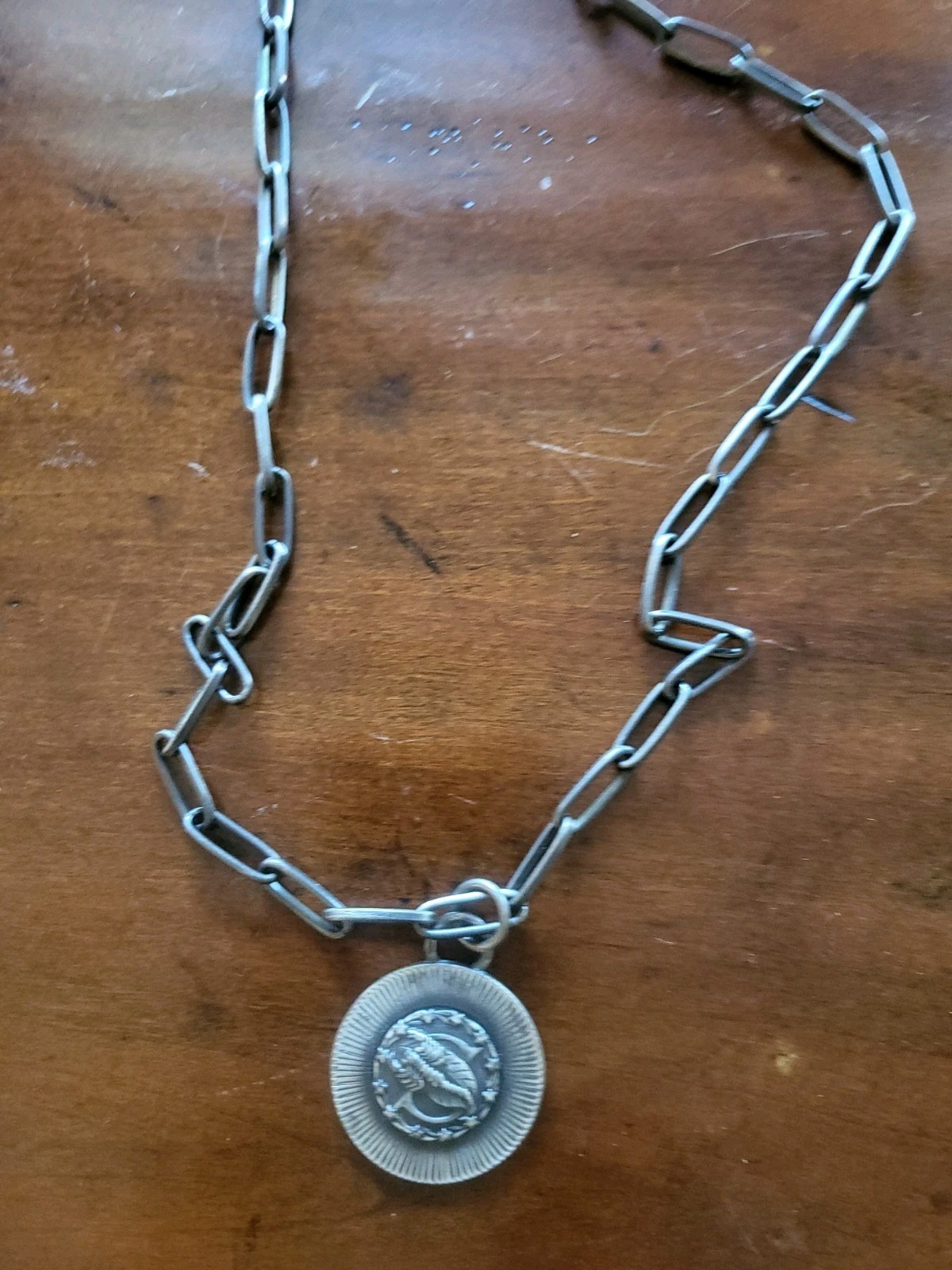 Sarah Coventry Vintage Pewter Scorpio Signs Zodiac 70s Pendant Necklace Scorpion