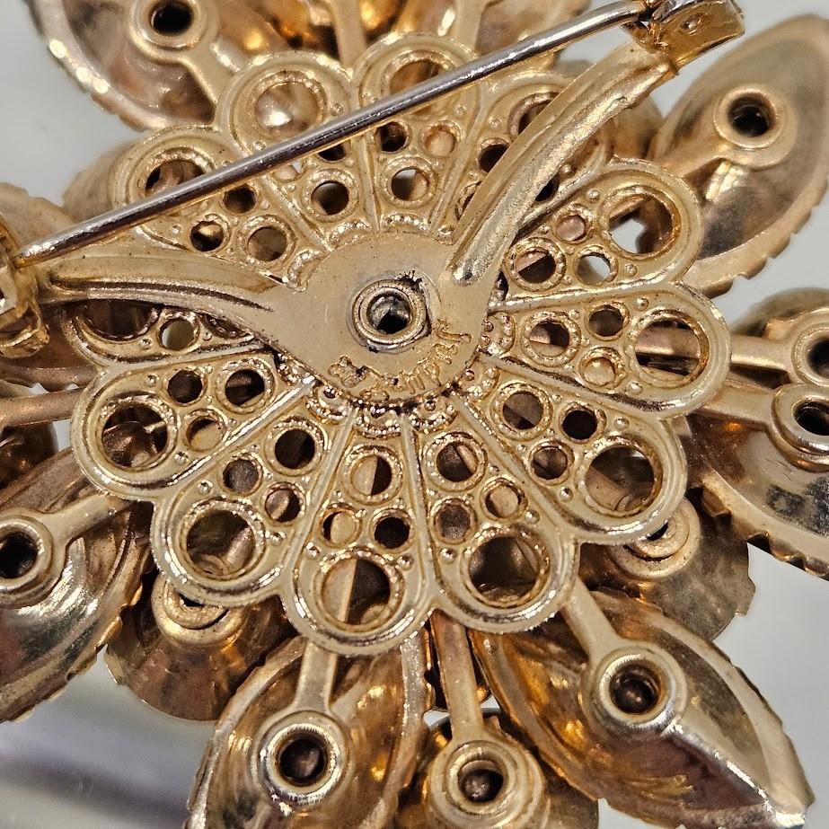 Judy Lee Vintage Golden Brown Yellow Stones Layered Flower Gold Tone Brooch Pin