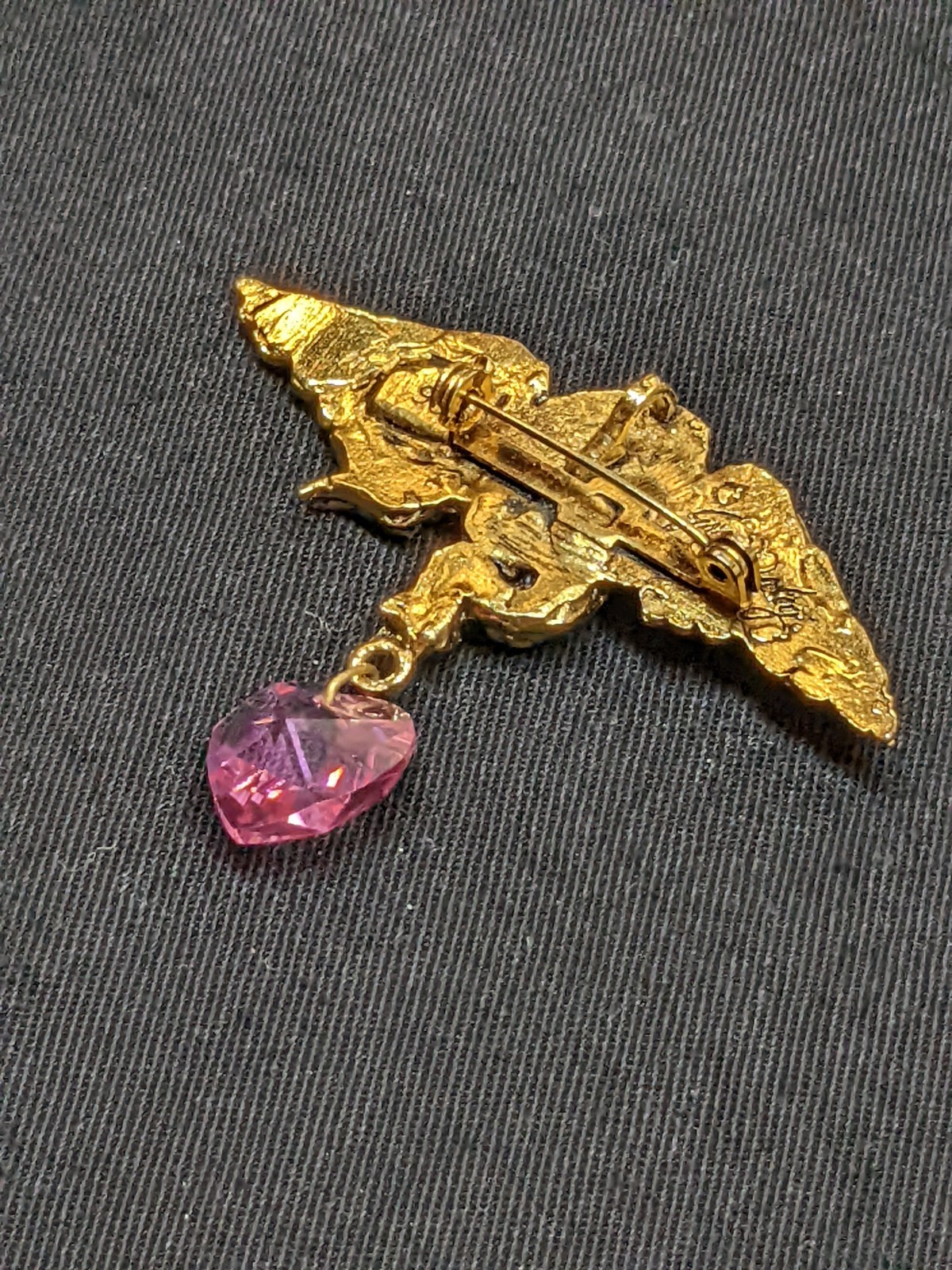 Vintage Signed Cherub Angel Brooch Pink Crystal Heart Dangle Gold Tone Pin 2.5″