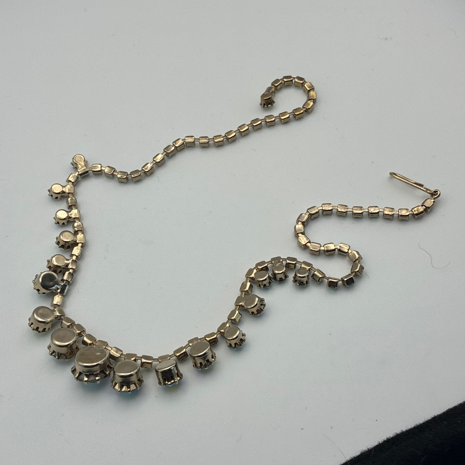 Vintage Aurora Borealis Rhinestone Fringe Necklace Brass Gold Tone 16″