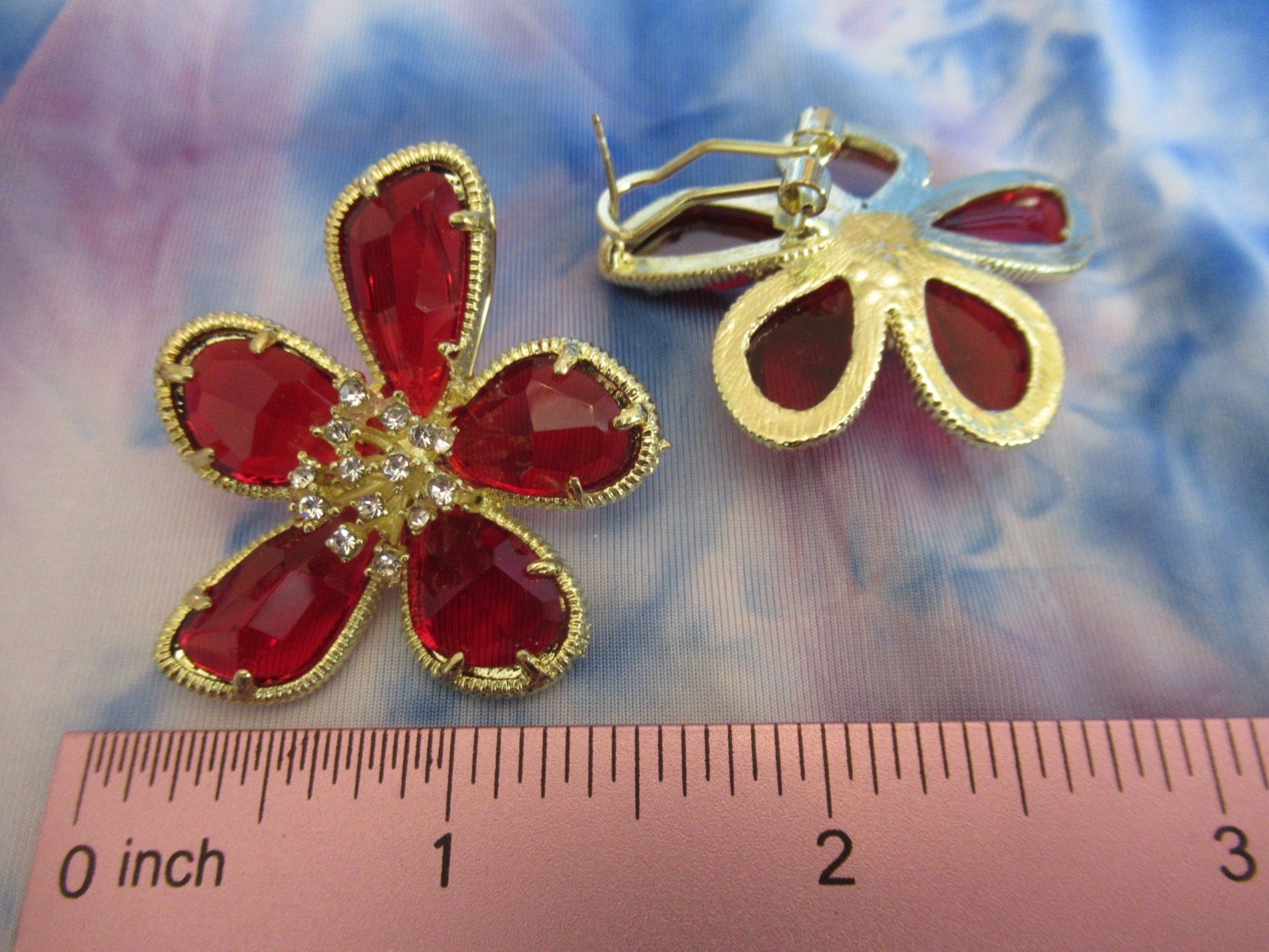 RED Flower Earrings Pierced Bezel Crystal Gold Tone Holiday Pierced Earring