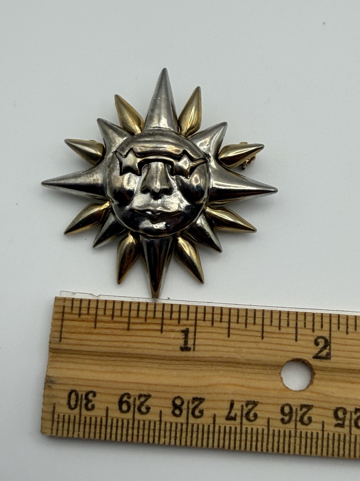 Star Sunburst Metal Brooch