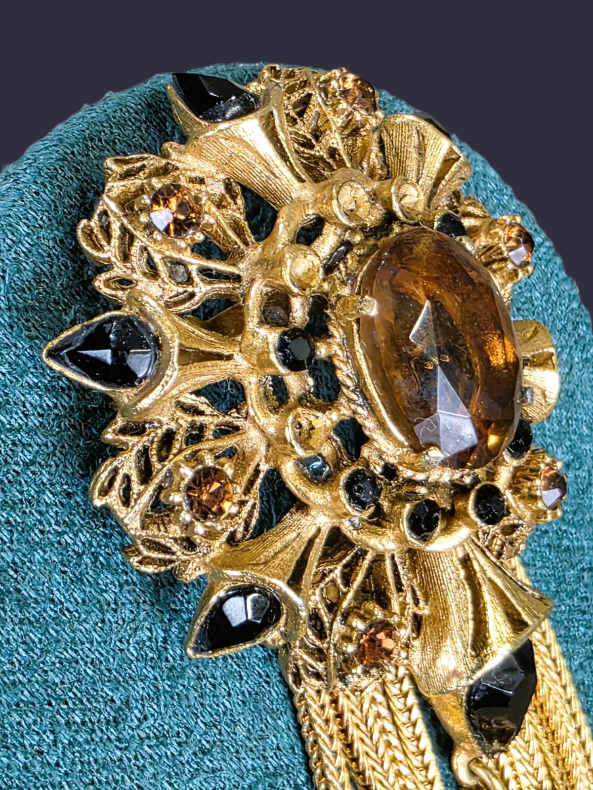 Vintage FLORENZA Rhinestone Heraldic Brooch Chain Fringe Pin