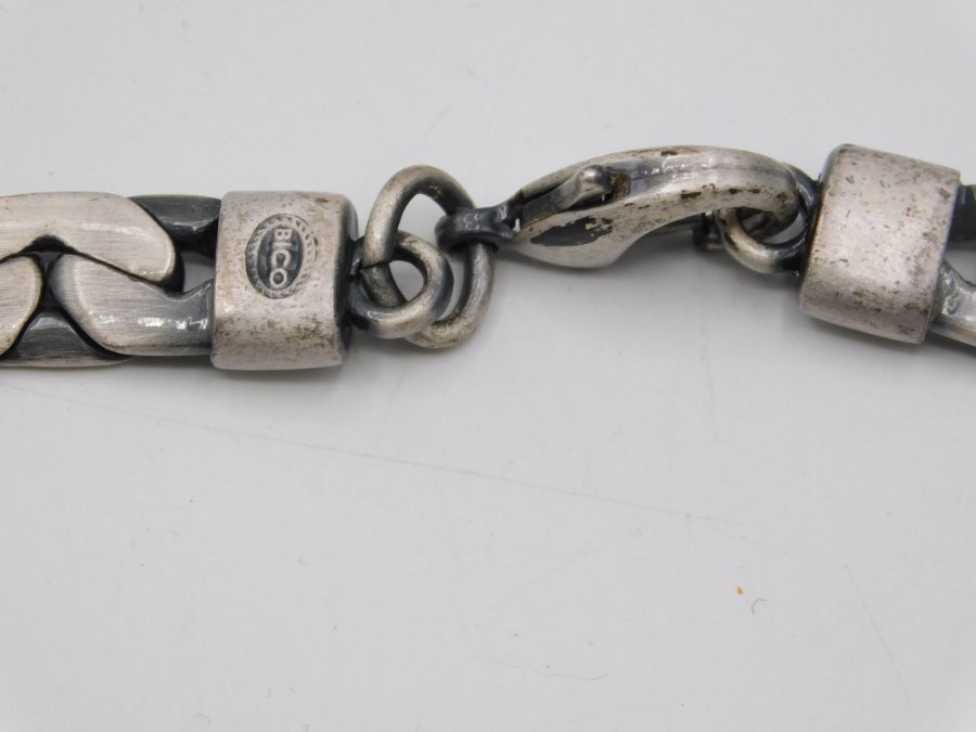J191-VINTAGE NECKLACE~STAINLESS STEEL~FLAT CHAIN~BICO~AUSTRALIA~22″ LONG