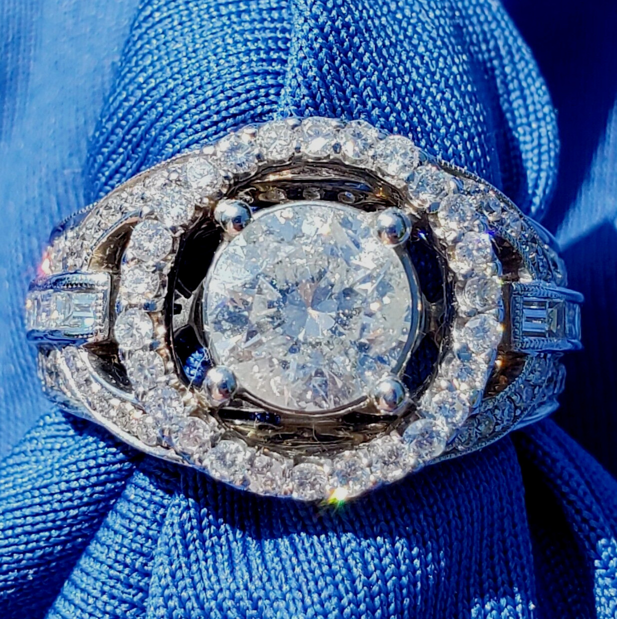 Original EARTH MINED DIAMOND Engagement Ring Vintage SOLID 18K GOLD Solitaire
