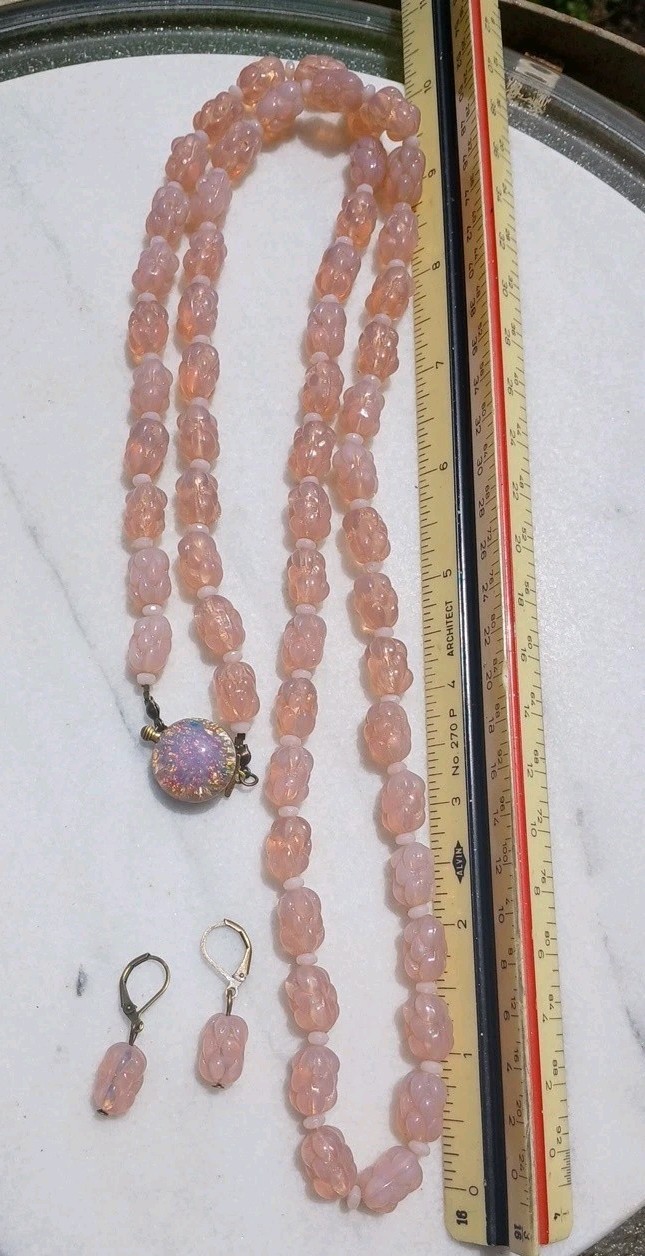 ANTIQUE MOLDED BERRY OPAL MILKY PINK OPALINE GLASS BEAD FLAPPER NECKLACE SET 3ft