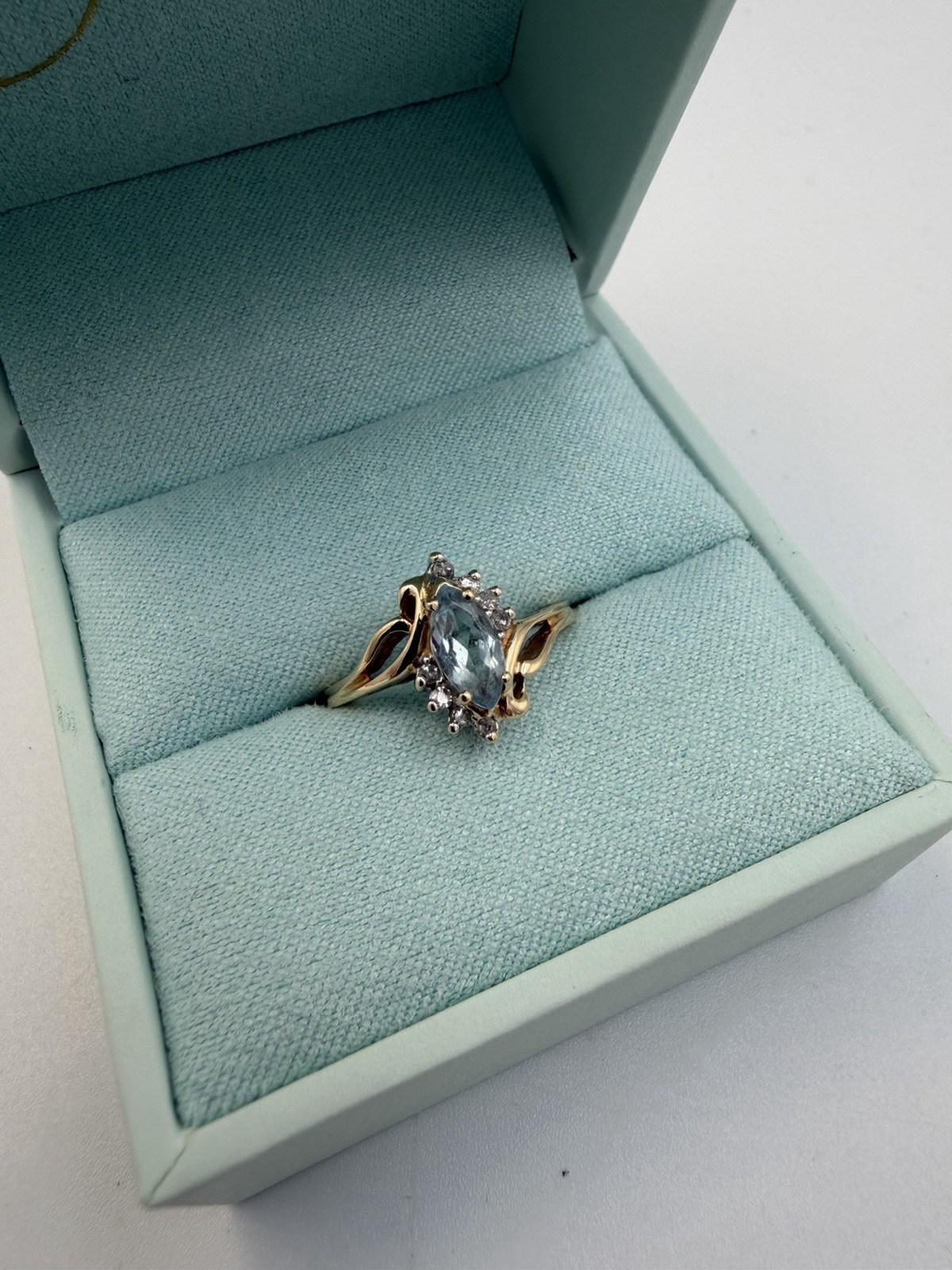 Vintage 14k Gold Ring With Aquamarine Stone Size 6.5