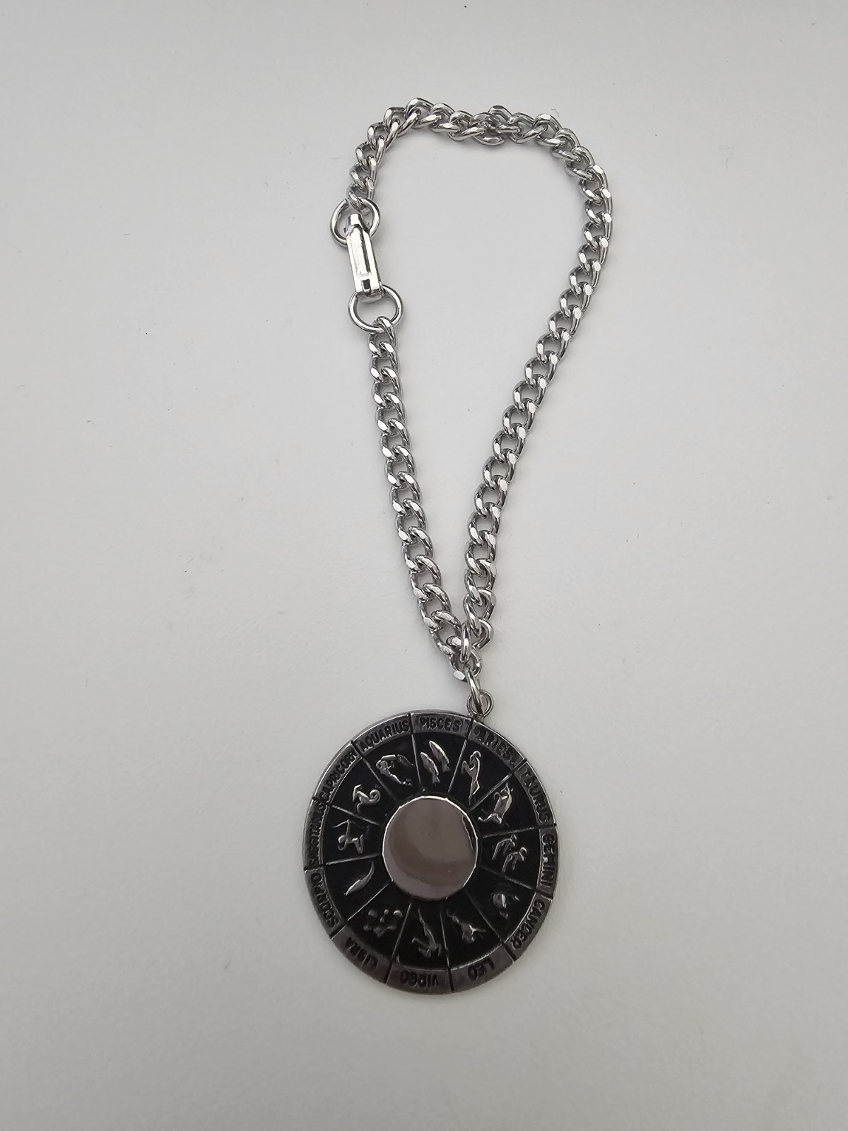 Vintage ZODIAC WHEEL ALL 12 SIGNS Silvertone Charm 7″ Bracelet Horoscope