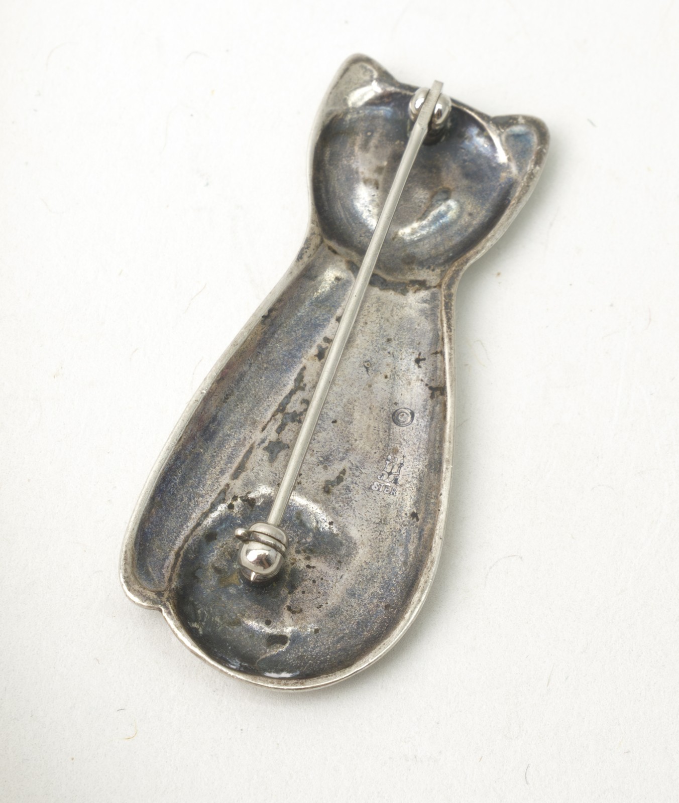 James Avery Sitting Cat Vintage Sterling Silver Pin