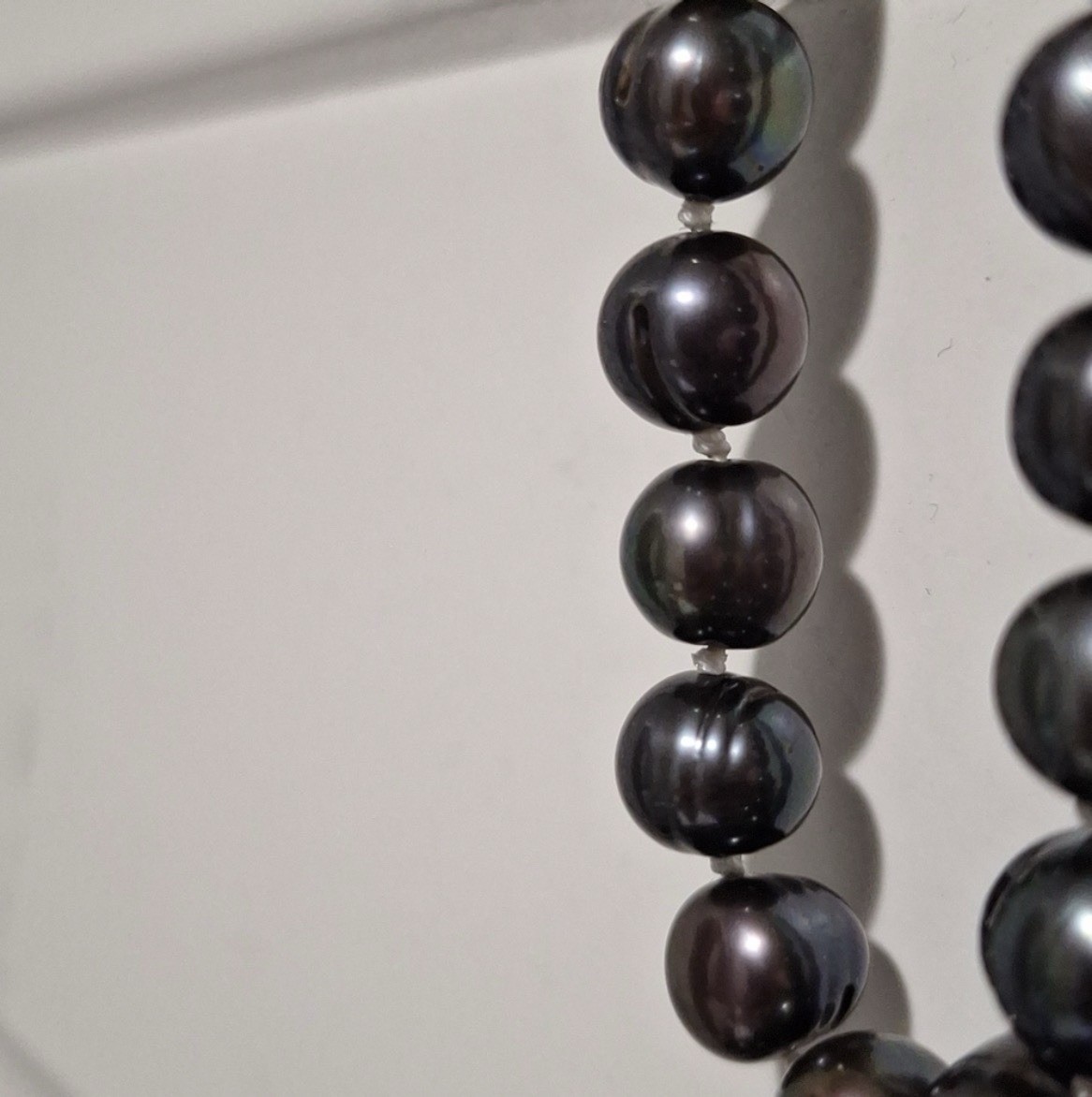 Stunning Vintage Knotted Black Freshwater Pearl Necklace 18” Dyed
