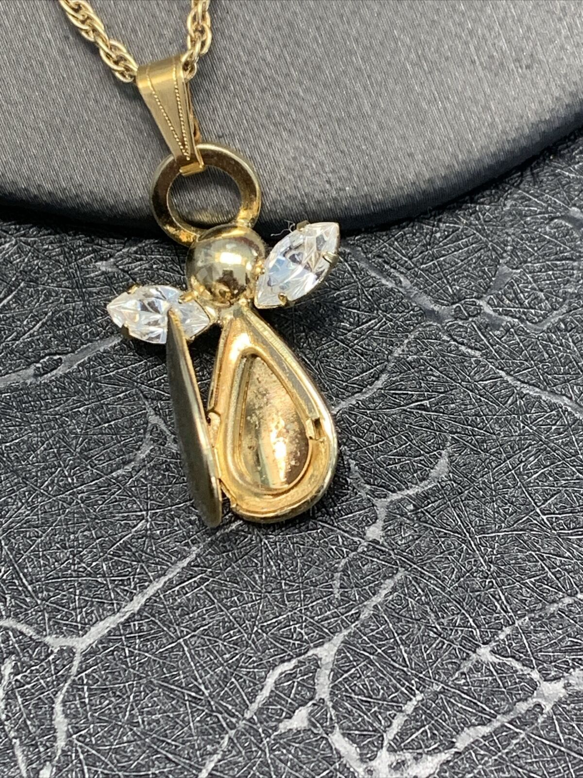 Vintage Angel Picture Locket Cubic Zirconia Pendant Necklace 18 Inches