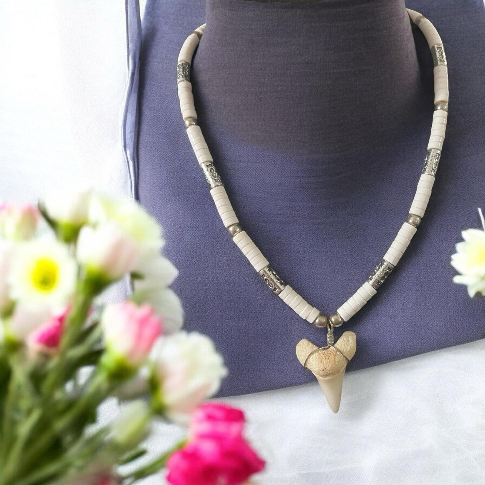 VTG Shell, Bead And Shark Tooth Beach Sand Sea Vacation Unisex Gift 20” Necklace
