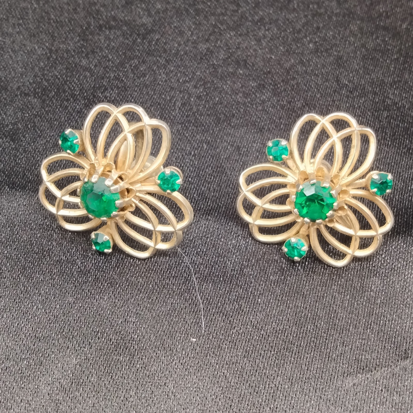 Vintage Gold Filled Filigree Atomic Flower Screw Back Earrings Green Rhinestones