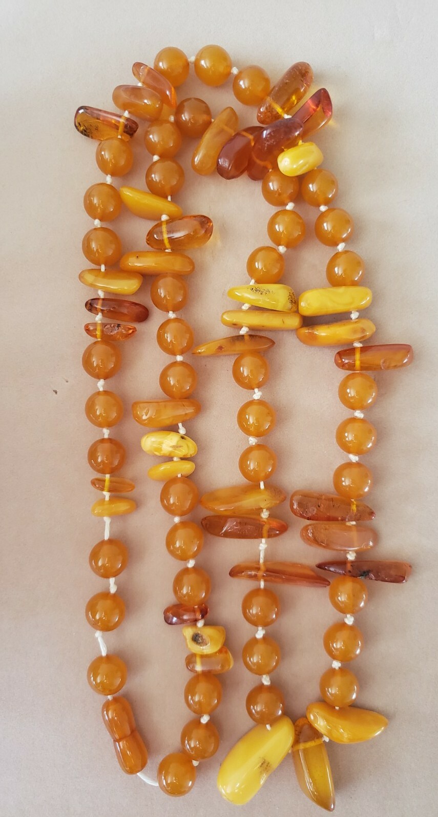 ESTATE beautiful honey Amber beaded long heavy necklace 82grams