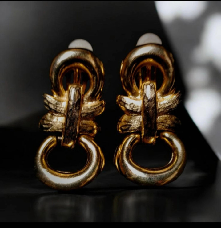 Vintage 1980s Givenchy Gold Door Knocker Clip On Earrings Signed Runway Couture