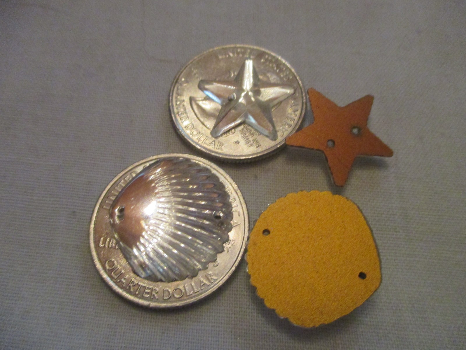 VINTAGE SEW ON LOT CRYSTAL SHELLS CRYSTAL STARS & ASSORTED SEW ONS