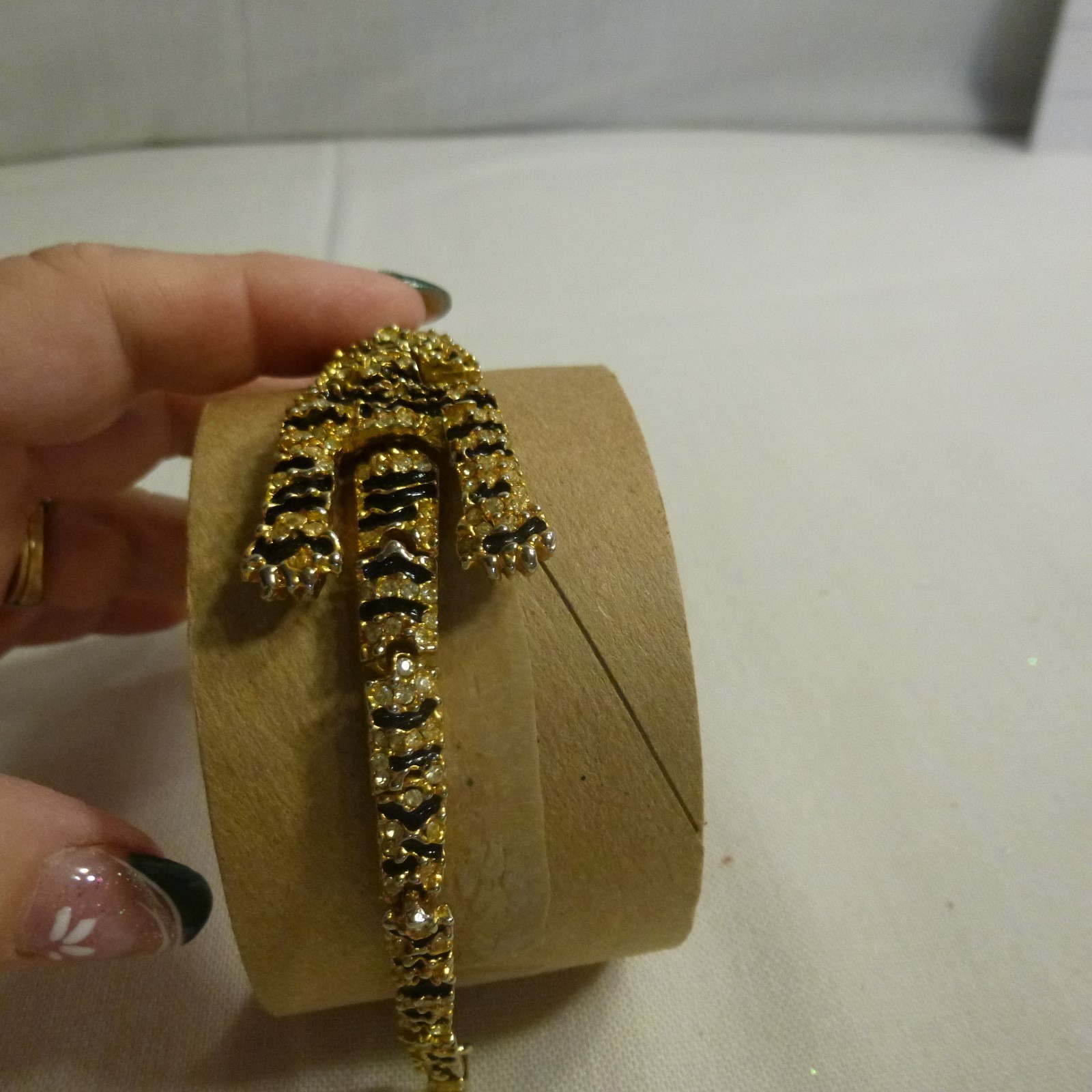 Vtg Articulated Green Eyed Tiger Bracelet Gold Tone Pave Rhinestones Blk Enamel
