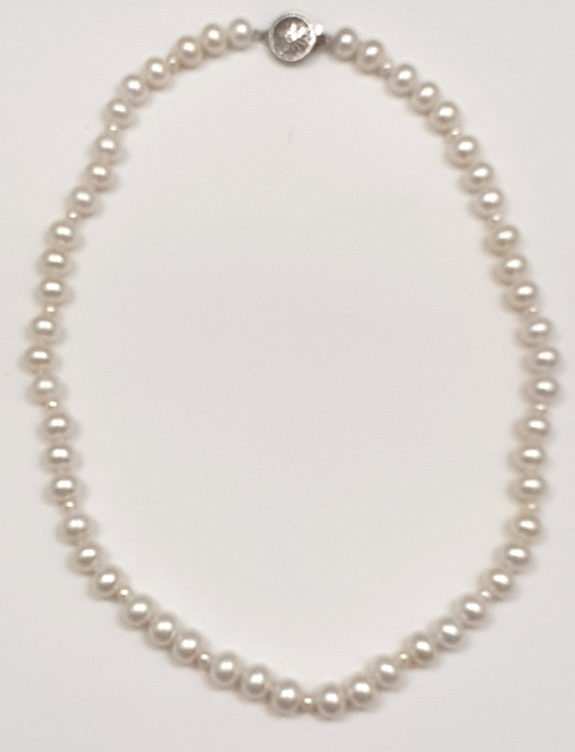 Single Strand Freshwater Pearl Necklace 17″ White Traditional Gift Natural