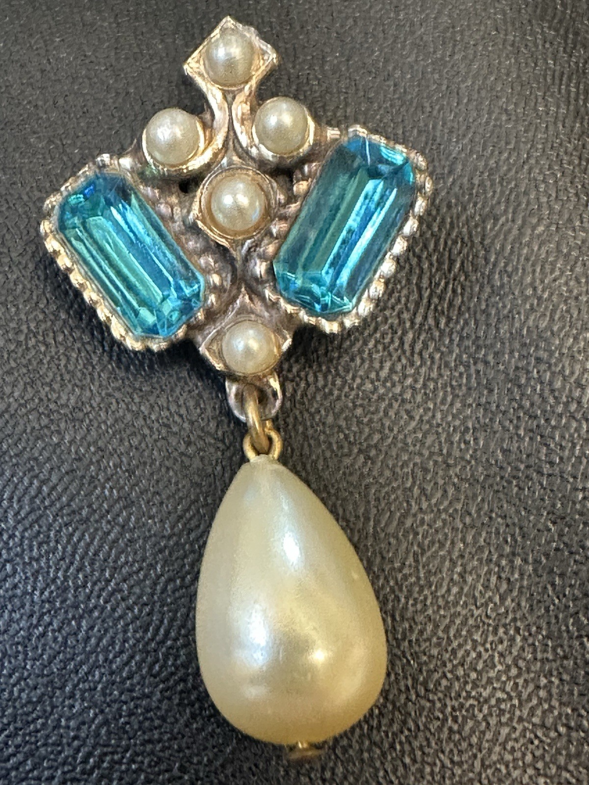 Retro Art Deco Inspired Brooch With Faux Pearls & Blue Zircon Baguette Crystals