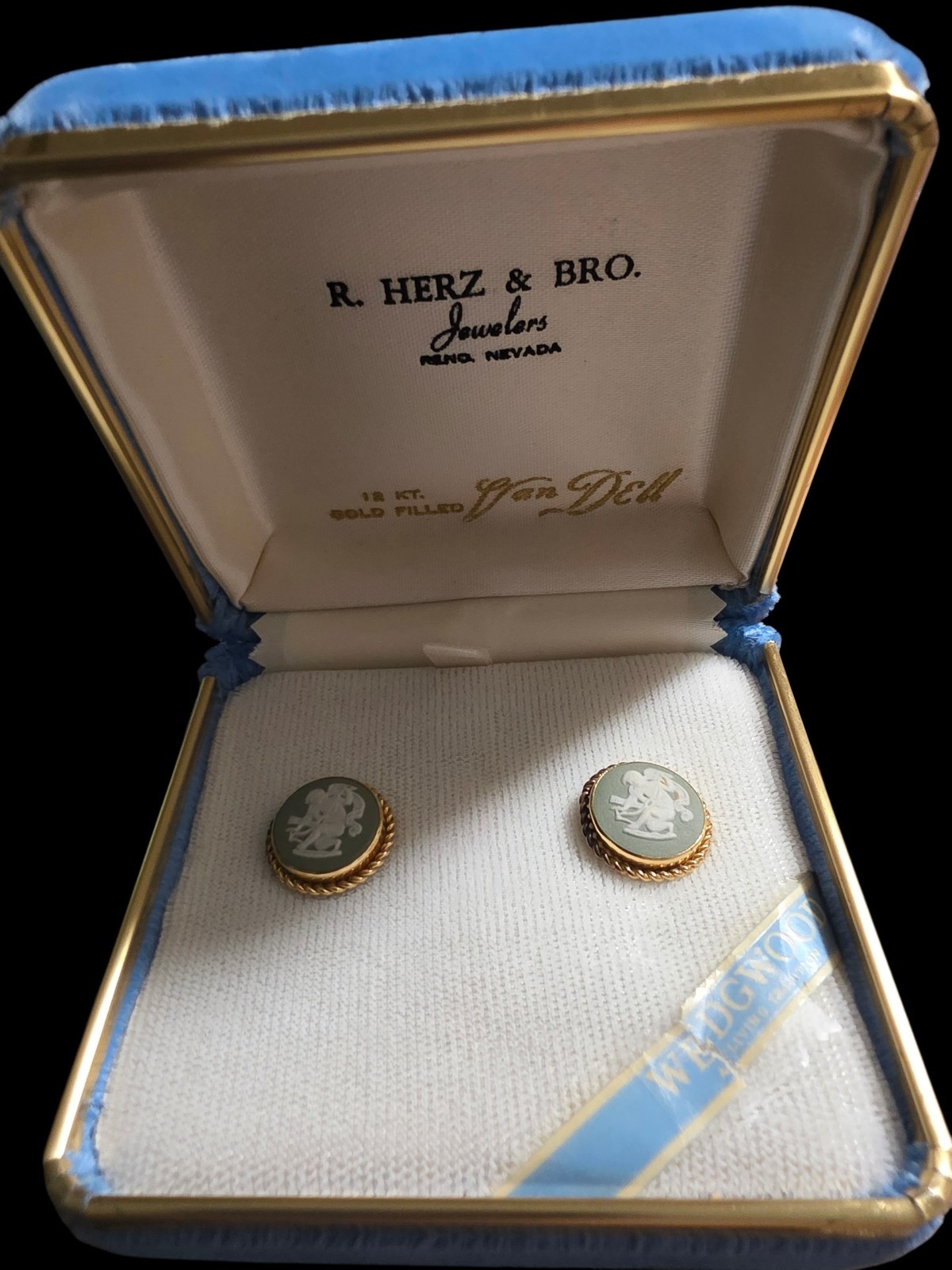 Vintage Estate VanDell 12kt GF Wedgewood Jasperware Pierced Earrings In Box
