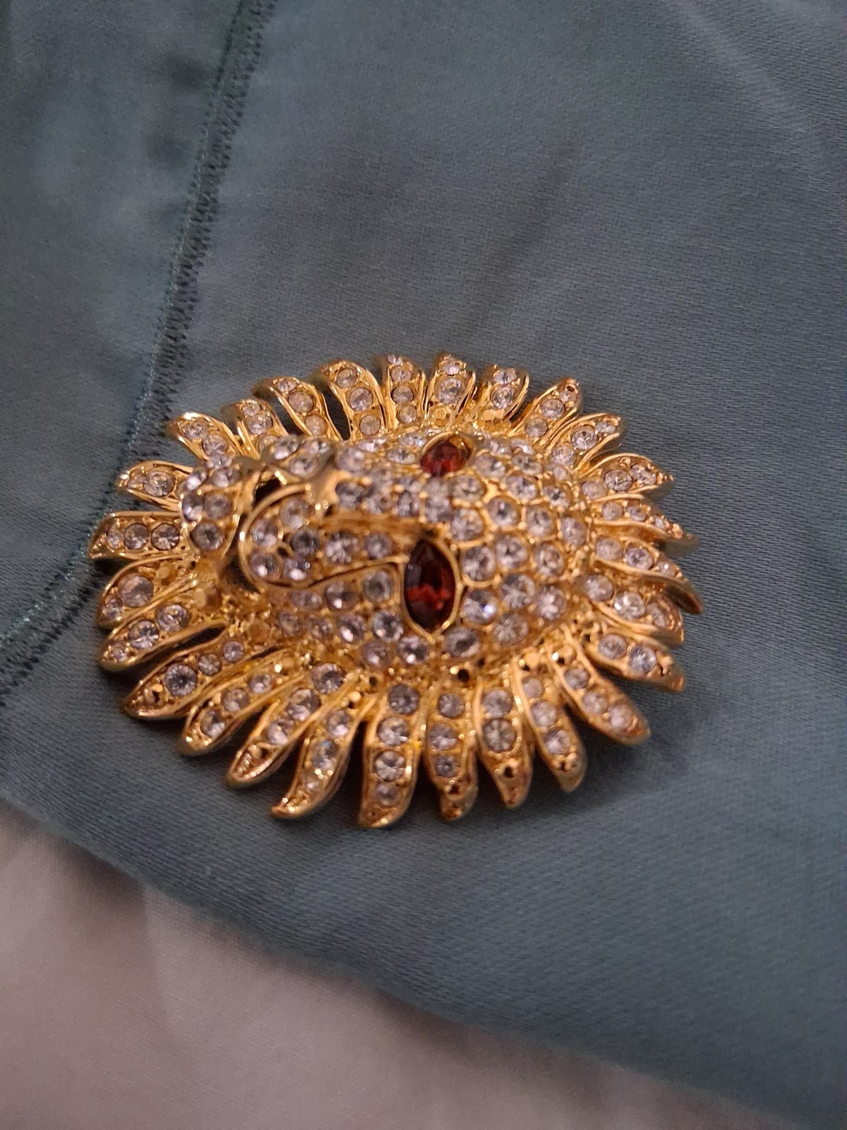 Kenneth lane , vintage brooch Set With Rhinestones & Goldtone Finish 2″ X 1 1/2″