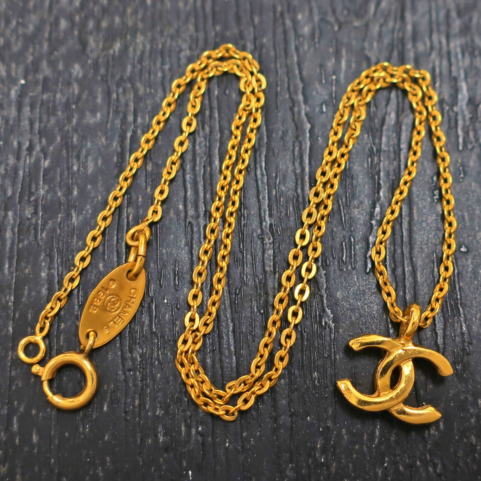 CHANEL Gold Plated CC Logos Charm Vintage Chain Necklace Pendant #588c Rise-on