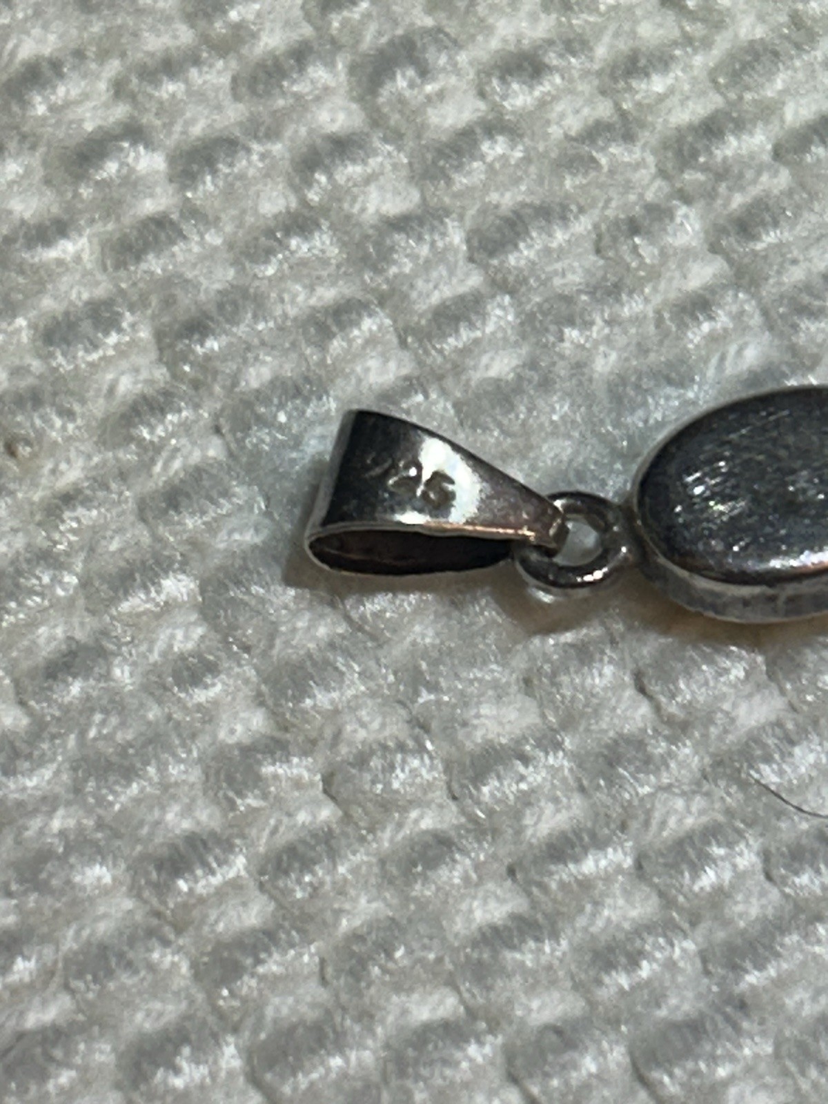 Vintage 925 Sterling Silver Flower Acrylic Resin Oval Pendant Very Dainty
