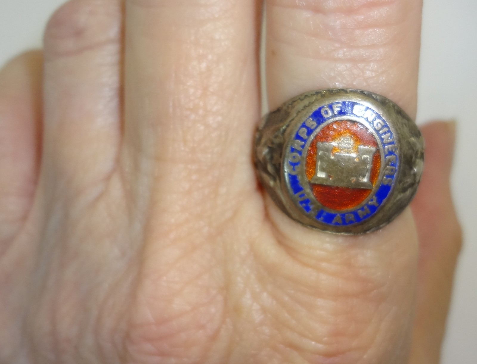 Vintage Sterling Silver & Enamel US Army Corps of Engineers Ring Size 8