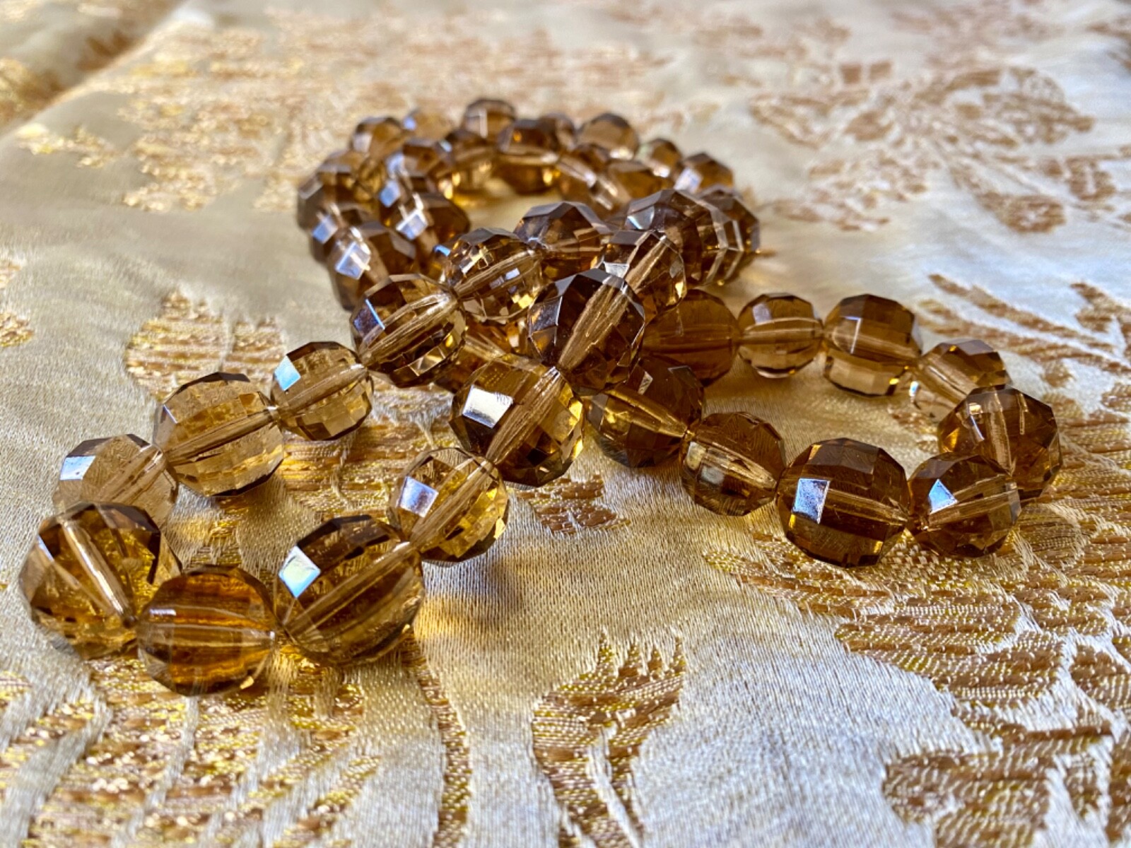 Vintage Art Deco Golden Brown Czech Large Crystal Glass Bead Strand Necklace 30″