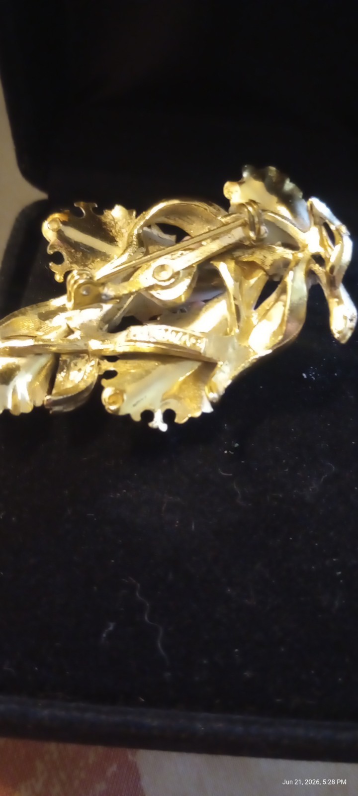 Vintage Florenza rhinestone lavender buds brooch
