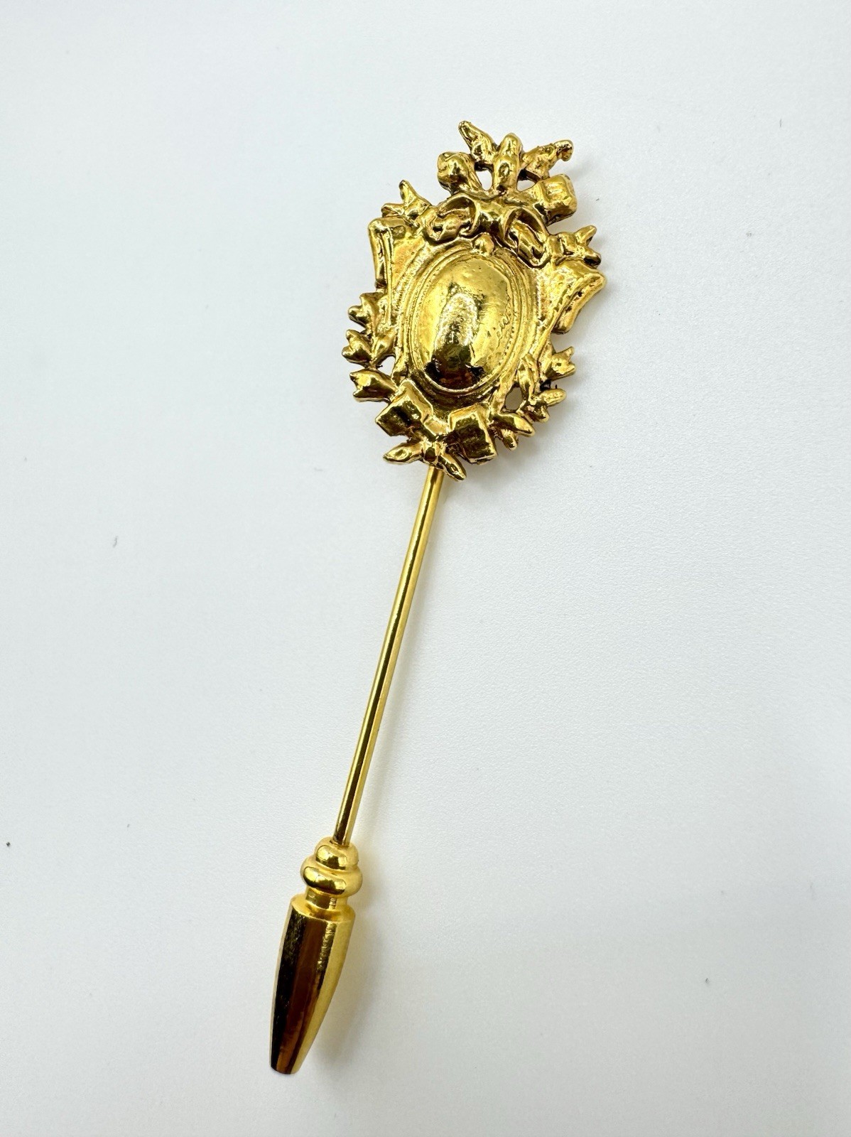 Vtg 50’s ART Arthur Pepper Gold Tone Heraldic Shield Victorian Revival Stick Pin