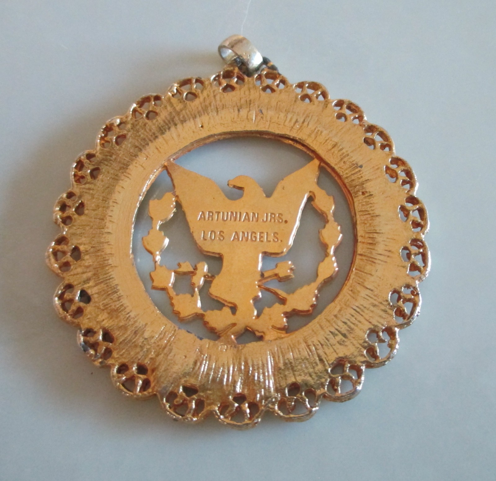 Vintage 2″ ARTURIAN JLRS Red, White & Blue Rhinestone Border EAGLE PENDANT (M139