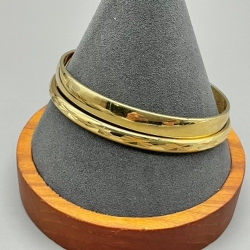 Monet Bangle Bracelet Women Gold Tone Etched Smooth Stackable Jewelry 7.25 In