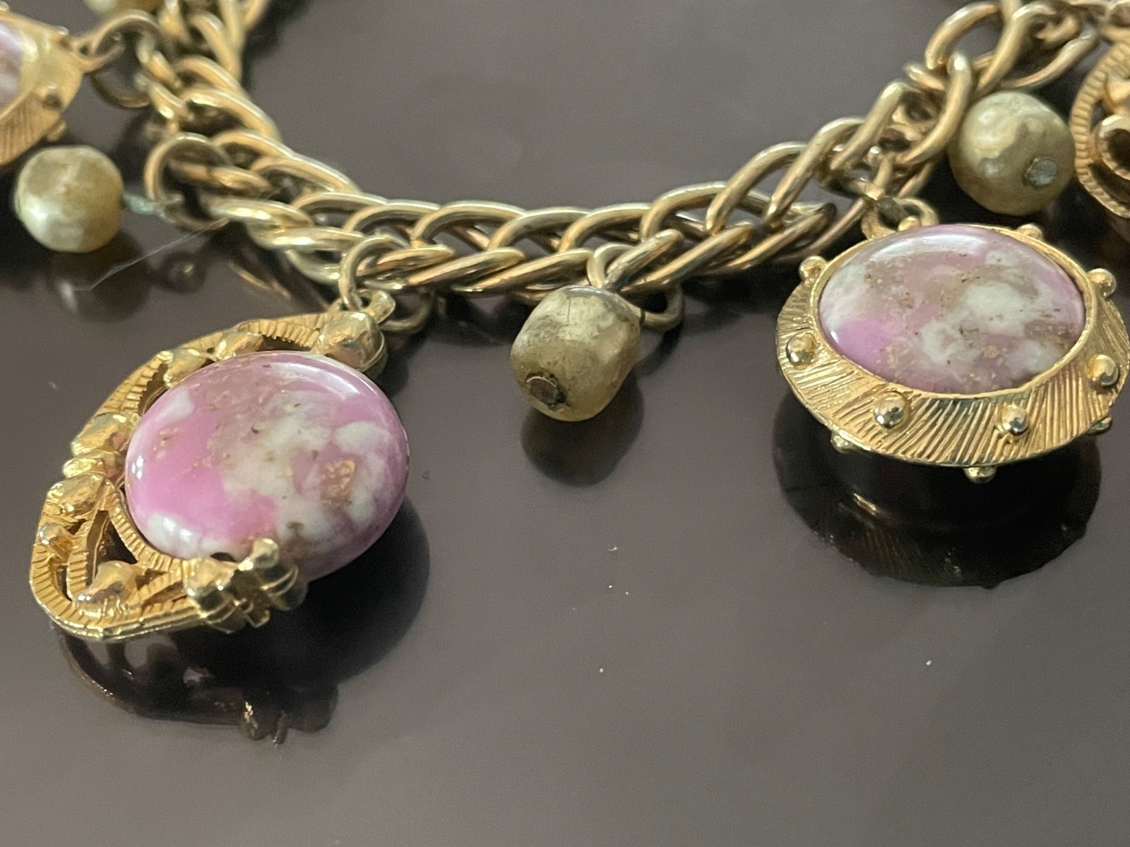 Vintage bracelet purple pearl Art Glass Beaded Gold tone toggle crescent moon 7”