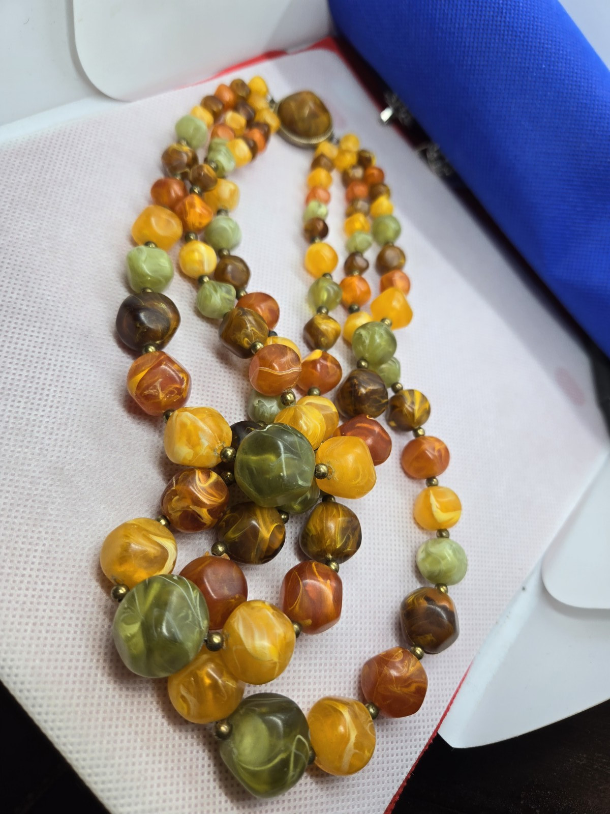 Vintage Swirl Plastic Triple Strand Necklace- great colors