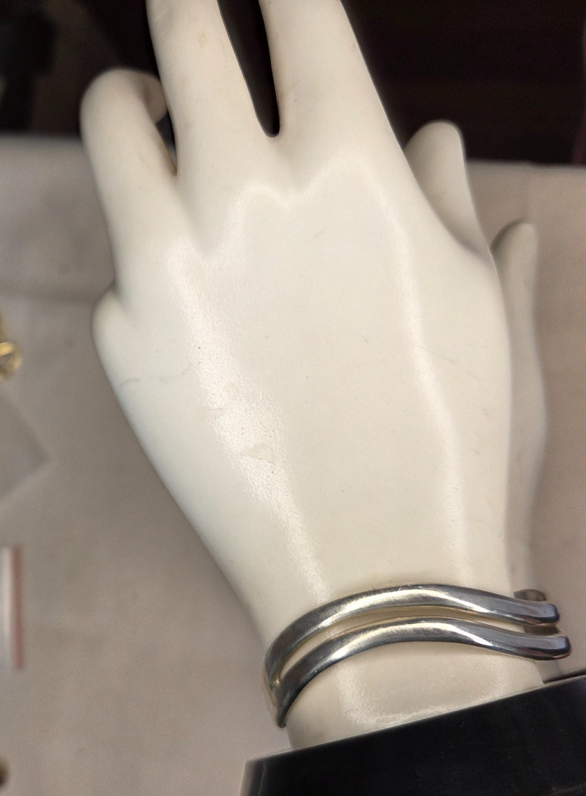 Solid Sterling Silver Vtg Mexico 2 Row Cuff Bracelet Signed AT w/ Beehive 18.7g