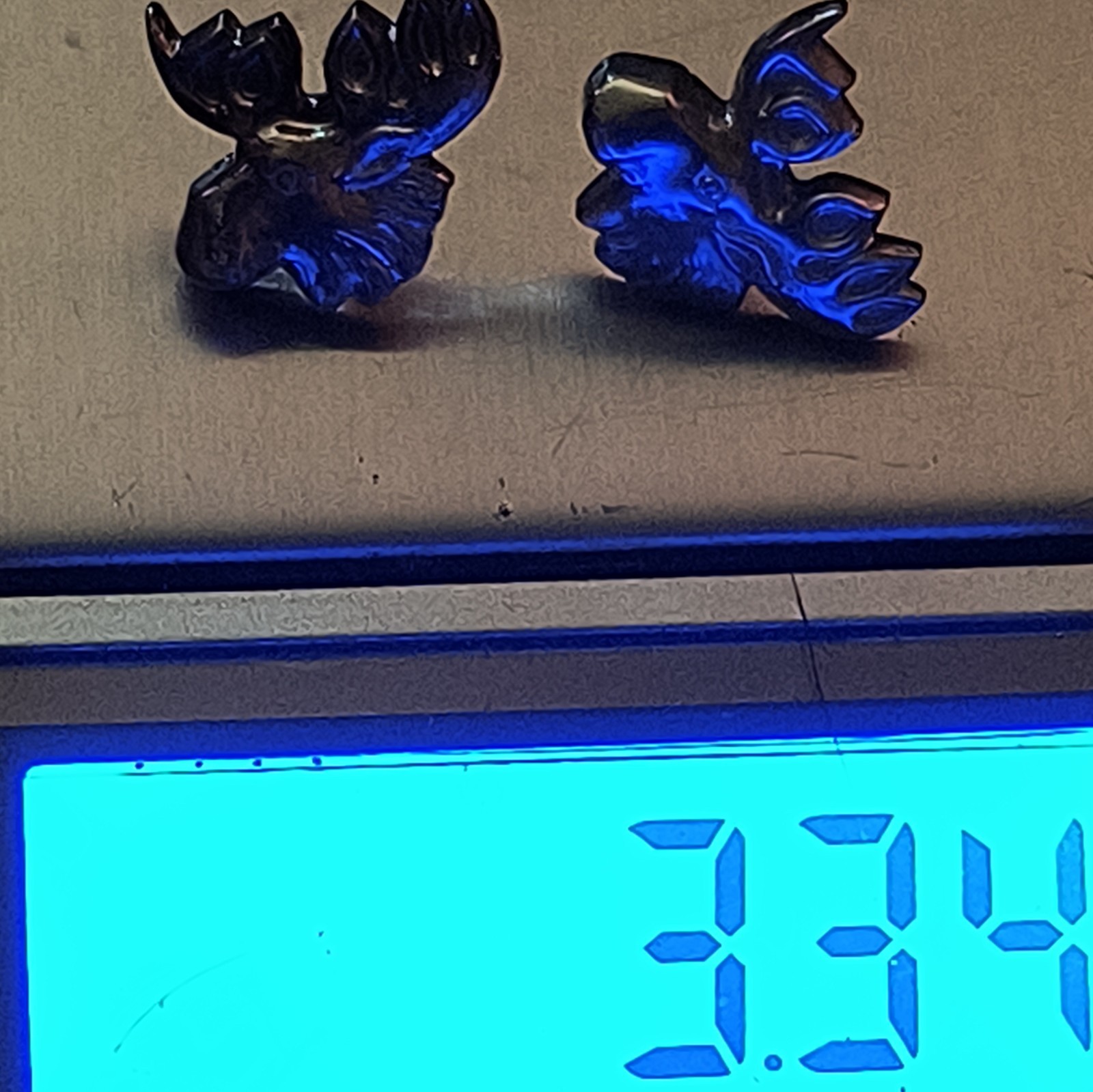Silver moose head Pin/tack not earrings Silver Color, Unisex