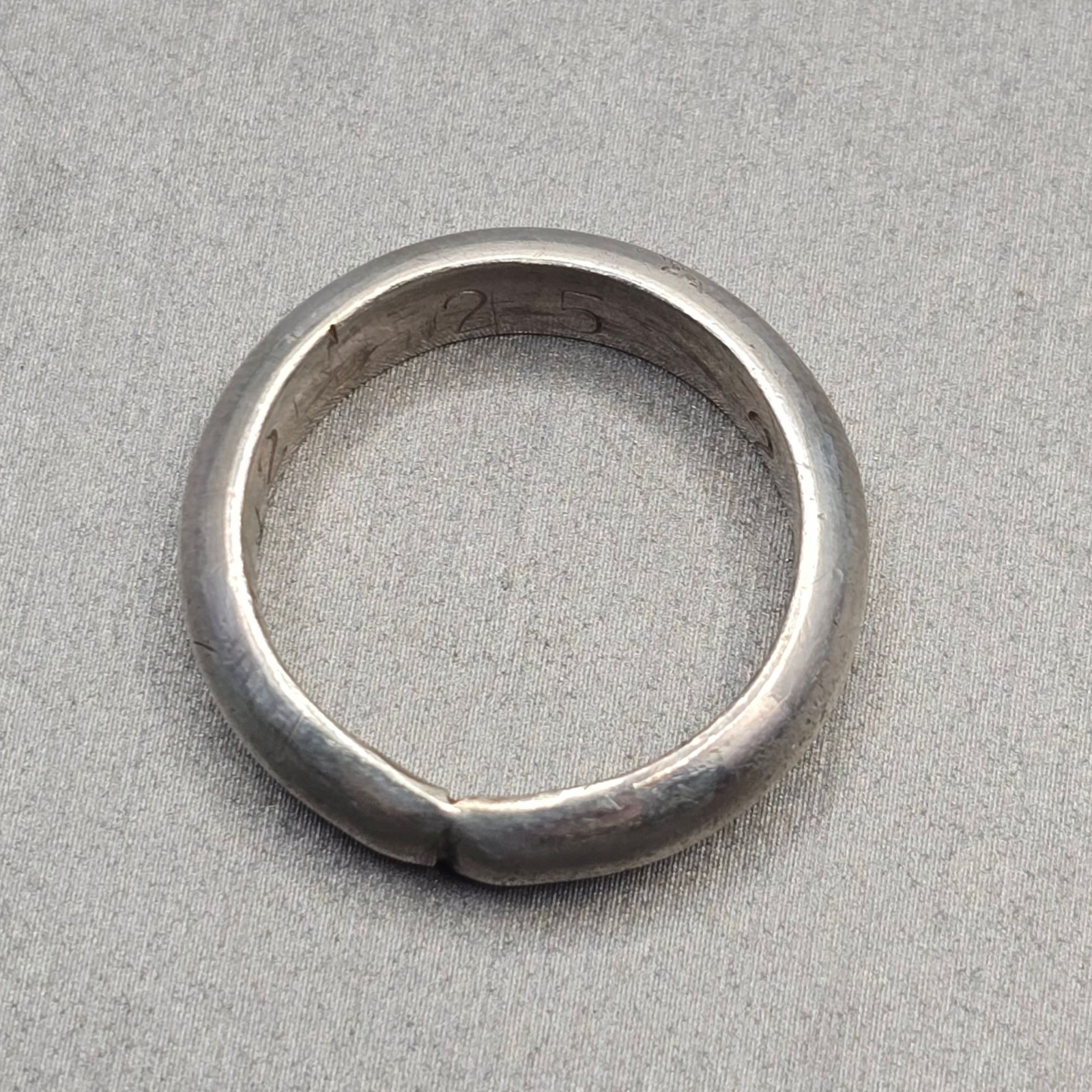 Vintage Sterling Silver Domed Wedding Band Ring Size 6.75 Heart Maker Stackable