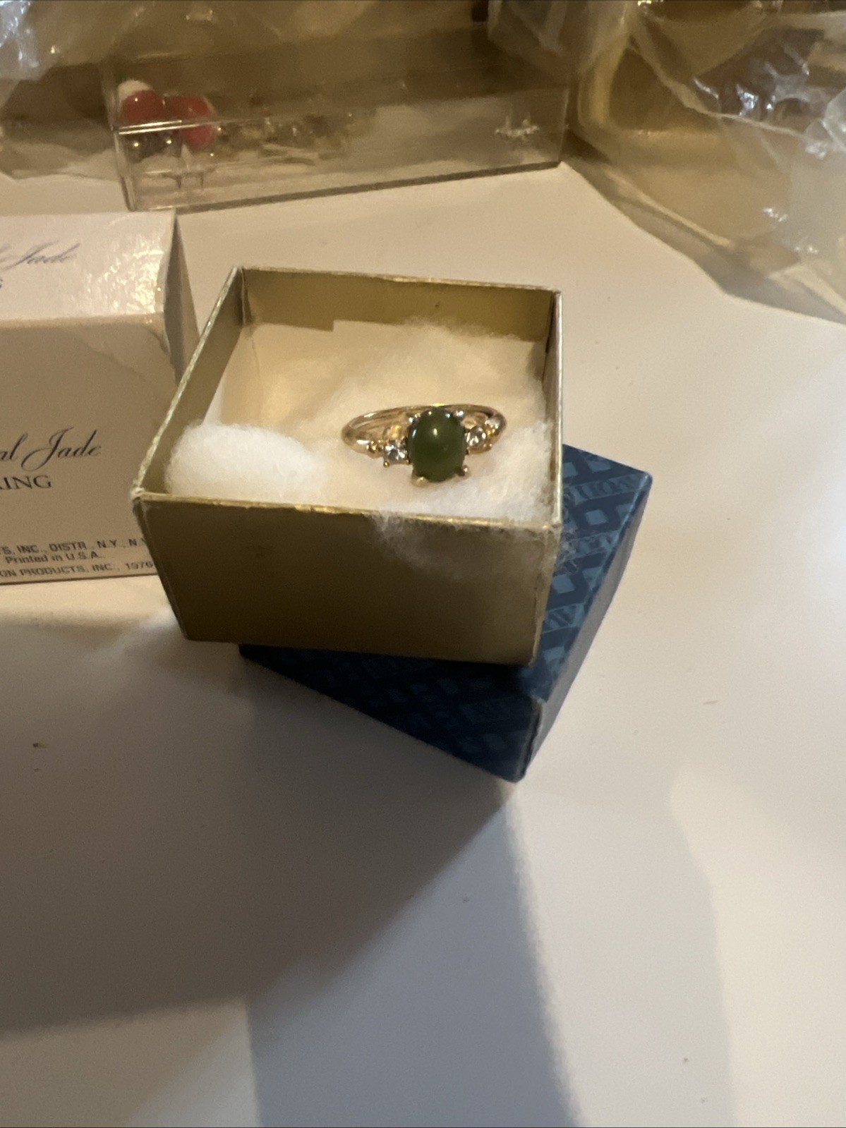 Vintage AVON Ring 1974 Oriental Jade Size 7.5 Gold Tone Rhinestones