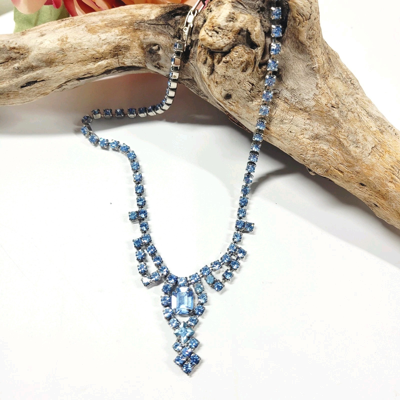 Vintage Lavalier Drop Mid Century Rhinestone Choker Necklace Cocktail Ice Blue