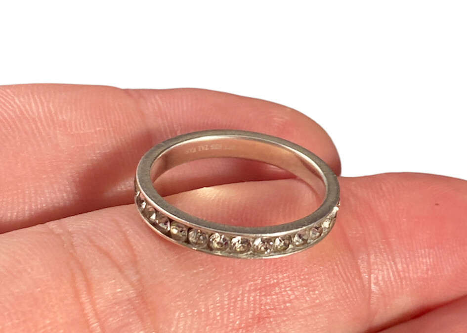 ATI 925 Rhinestone Ring Size 8 Signed Fine Taiwan