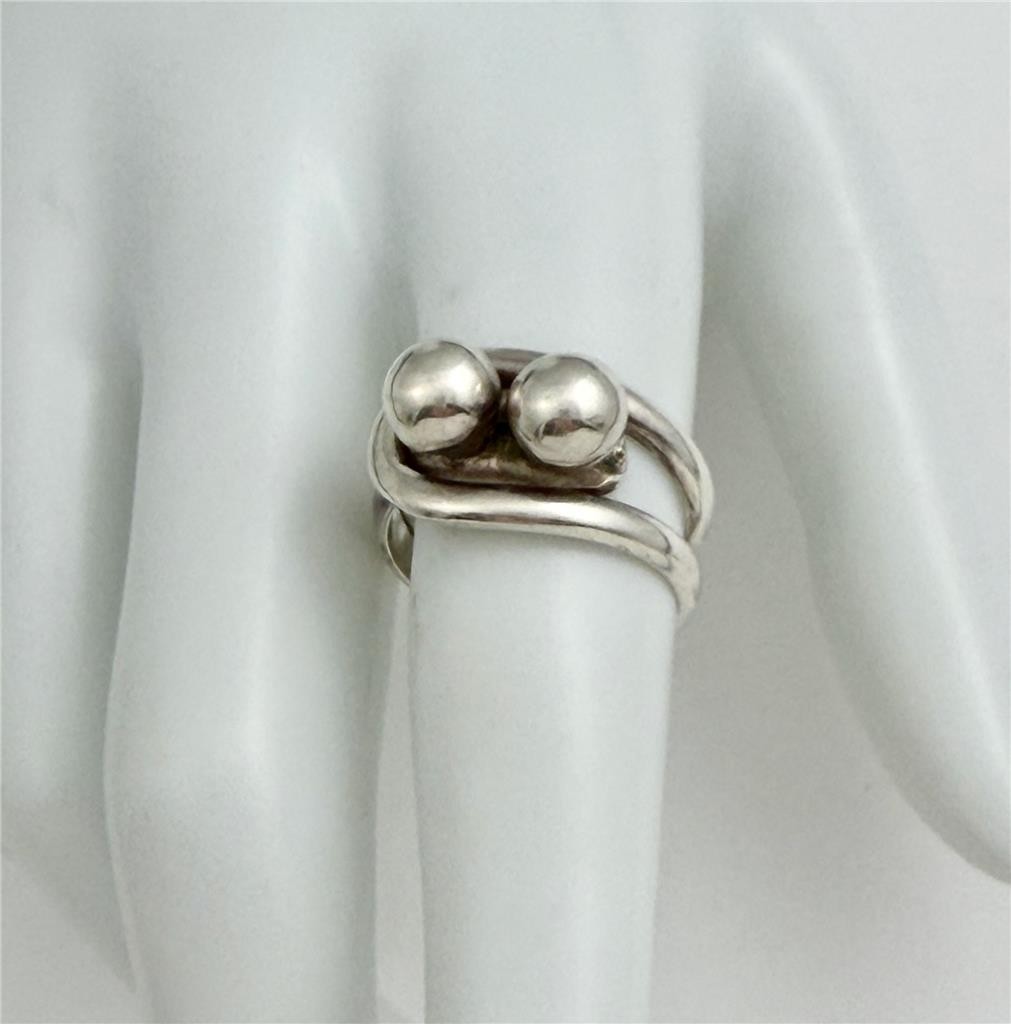 Vintage 925 Sterling Silver Modernist Ring with Twin Ball Design Size 7.5