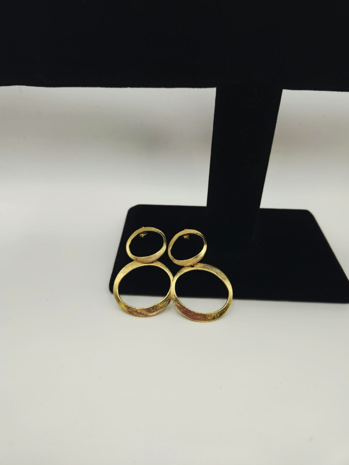 Claudia Lobão Vintage Double Oval Hammered Dangle Earrings 18k