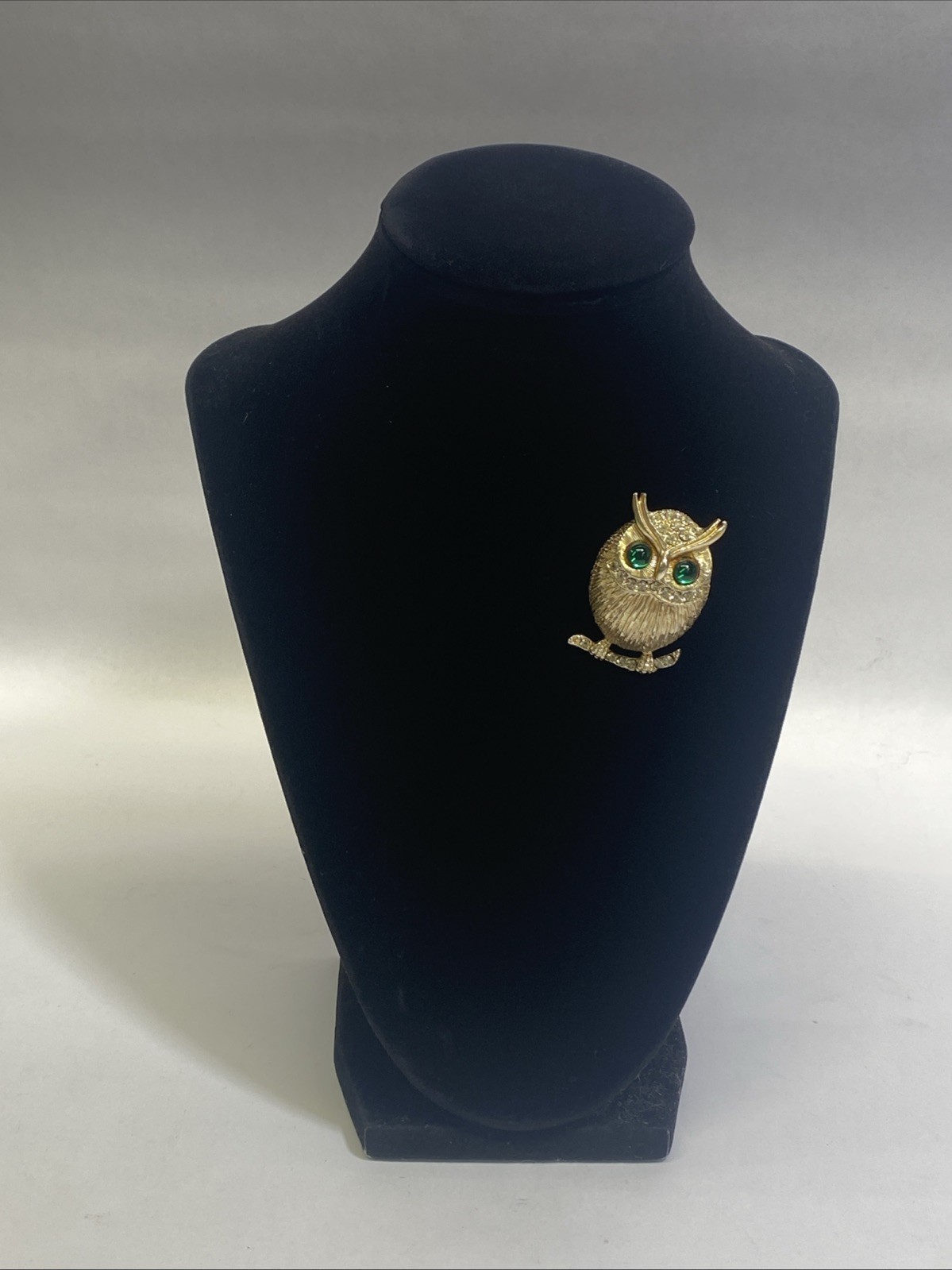 Vintage Gold-Tone Owl Brooch Pin with Green Glass Eyes Clear Rhinestone Accents